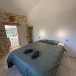 Holiday home Le Mazet, Dependance Au Coeur De La Garrigue Nimes