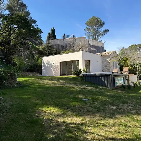 Holiday home Le Mazet, Dependance Au Coeur De La Garrigue